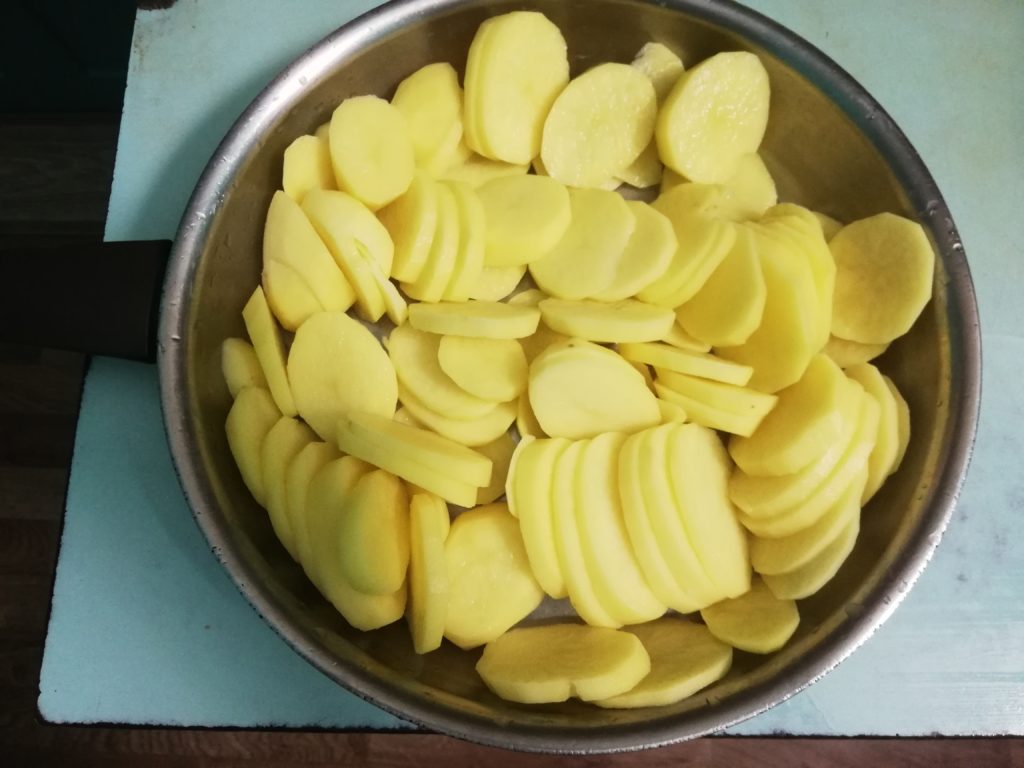 ломтики картофеля для готовки